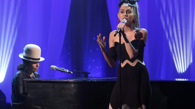 Música - Miley Cyrus se apresentará durante uma semana inteira no programa do Jimmy Fallon