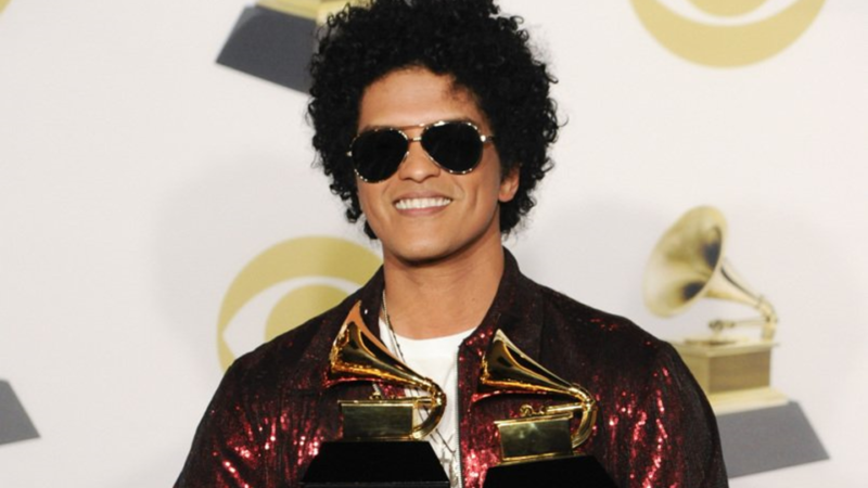 Música - Grammy 2018 consagra Bruno Mars como o grande vencedor da noite; veja a lista completa de ganhadores