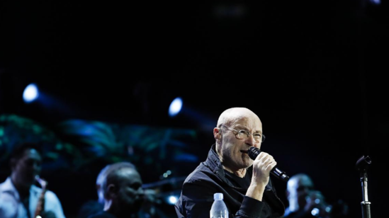 Música - Phil Collins agita platéia em São Paulo com enxurrada de hits