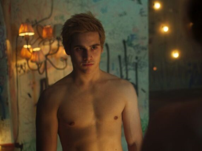 Cinema e TV - Estrelado por Nicolas Prattes, suspense "O Segredo de Davi" ganha trailer