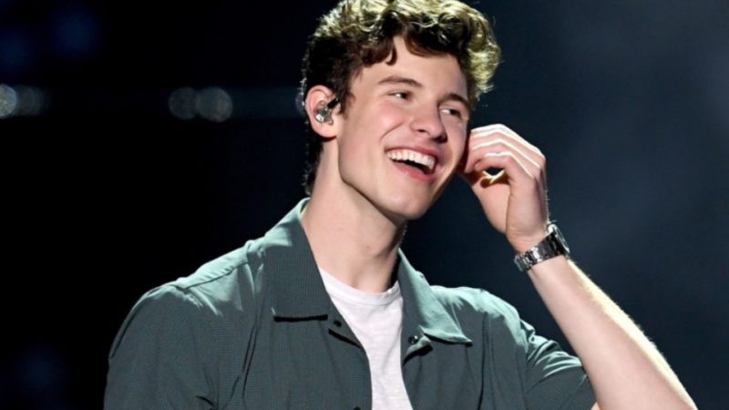 Música - Shawn Mendes anuncia dois shows no Brasil; confira datas, locais e valores