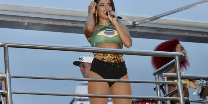 Música - Anitta encerra agenda de Carnaval em São Paulo com o bloco "Ressaca das Poderosas"