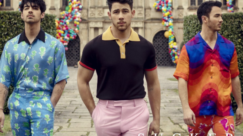 Música - Jonas Brothers quebram hiato e lançam clipe de "Sucker"