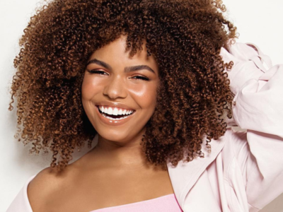 Música - Jeniffer Nascimento anuncia show em São Paulo no Teatro J. Safra