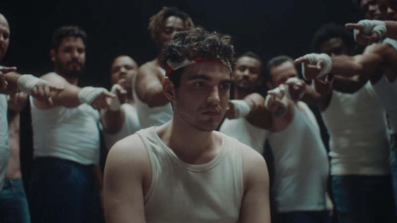 Música - Jão divulga o clipe de "Louquinho", seu novo single; assista