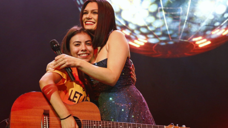 Música - Crítica: Assim como sua carreira, show de Jessie J em São Paulo foi um marasmo disfarçado de aula motivacional