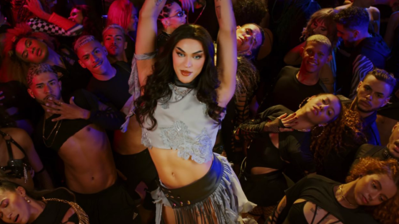Música - Gravado em Fortaleza, Pabllo Vittar lança clipe de "Cadeado", novo single do álbum "Noitada"