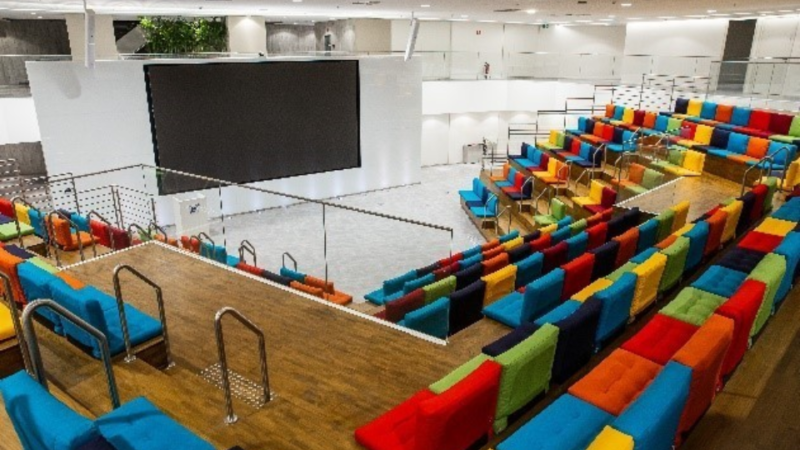 Música - Novo espaço cultural no centro de São Paulo, Arena B3 marca estreia com show de Roberto Menescal