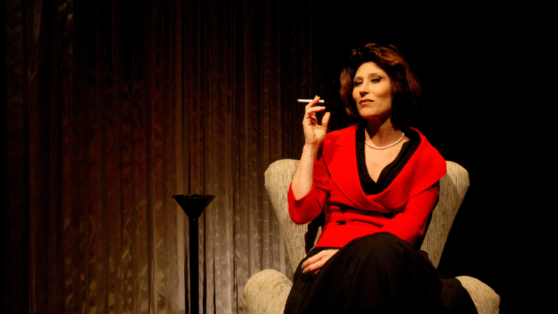Teatro - Beth Goulart engata nova temporada de “Simplesmente Eu, Clarice Lispector” no Rio de Janeiro