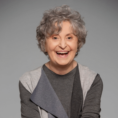 Destaque, Teatro - Ana Lúcia Torre celebra 60 anos de carreira com espetáculo "Olhos nos Olhos"