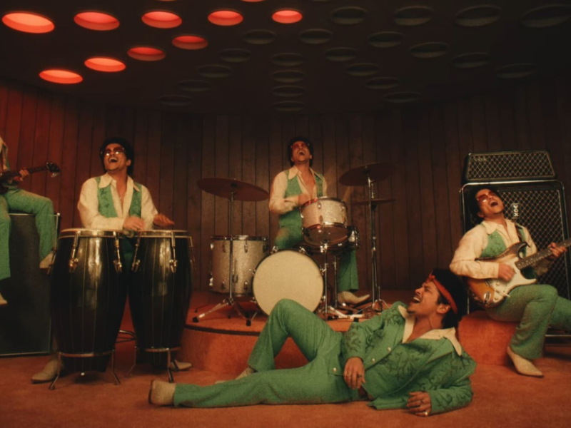 Destaque, Música - Bruno Mars está de volta com a inédita "I Just Might", primeira música do álbum "The Romantic"