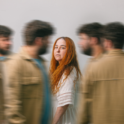 Destaque, Teatro - Romance "A Pediatra", de Andréa Del Fuego, ganha versão teatral com Debora Lamm