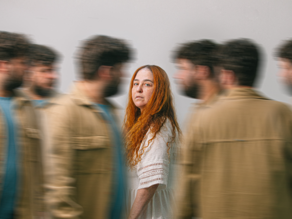 Destaque, Teatro - Romance "A Pediatra", de Andréa Del Fuego, ganha versão teatral com Debora Lamm