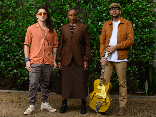 Música - Blues Macambúzio celebra Langston Hughes no espaço Centro da Terra, em São Paulo