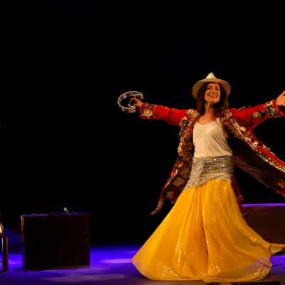 Teatro - Clarice Niskier realiza nova temporada de "A Esperança Na Caixa de Chicletes Ping Pong" em São Paulo