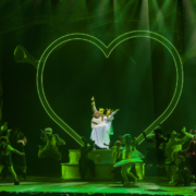 Cinema e TV, Destaque - "Shrek – O Musical" entra nas últimas semanas em cartaz com patrocínio da Sem Parar