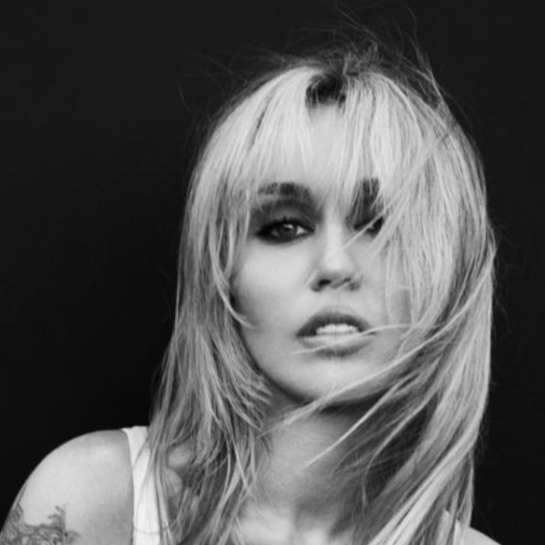Destaque, Literatura - Miley Cyrus anuncia novo álbum e confirma retorno aos palcos em Los Angeles