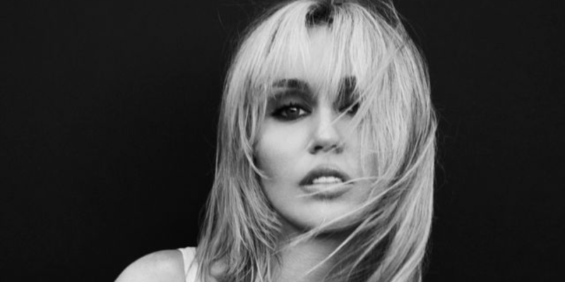 Destaque, Música - Miley Cyrus anuncia novo álbum e confirma retorno aos palcos em Los Angeles