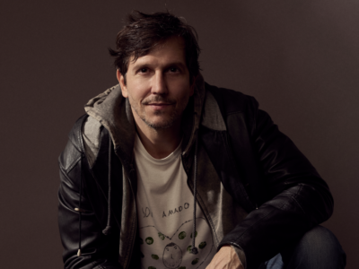 Destaque, Teatro - Vladimir Brichta estreia primeiro solo teatral com reflexão sobre paternidade e afeto